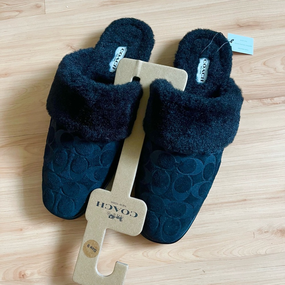Coach Sherpa Flat Mule In Signature
Suede#CCX65 Women 9.0 US - Picture 1 of 9